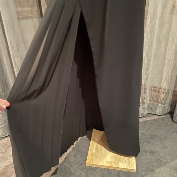 CAMILLA & MARC Evening Gown - Picture 3 of 7